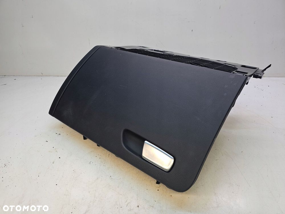 SCHOWEK PASAŻERA AUDI Q5 8R 8R1857035D 6PS - 2