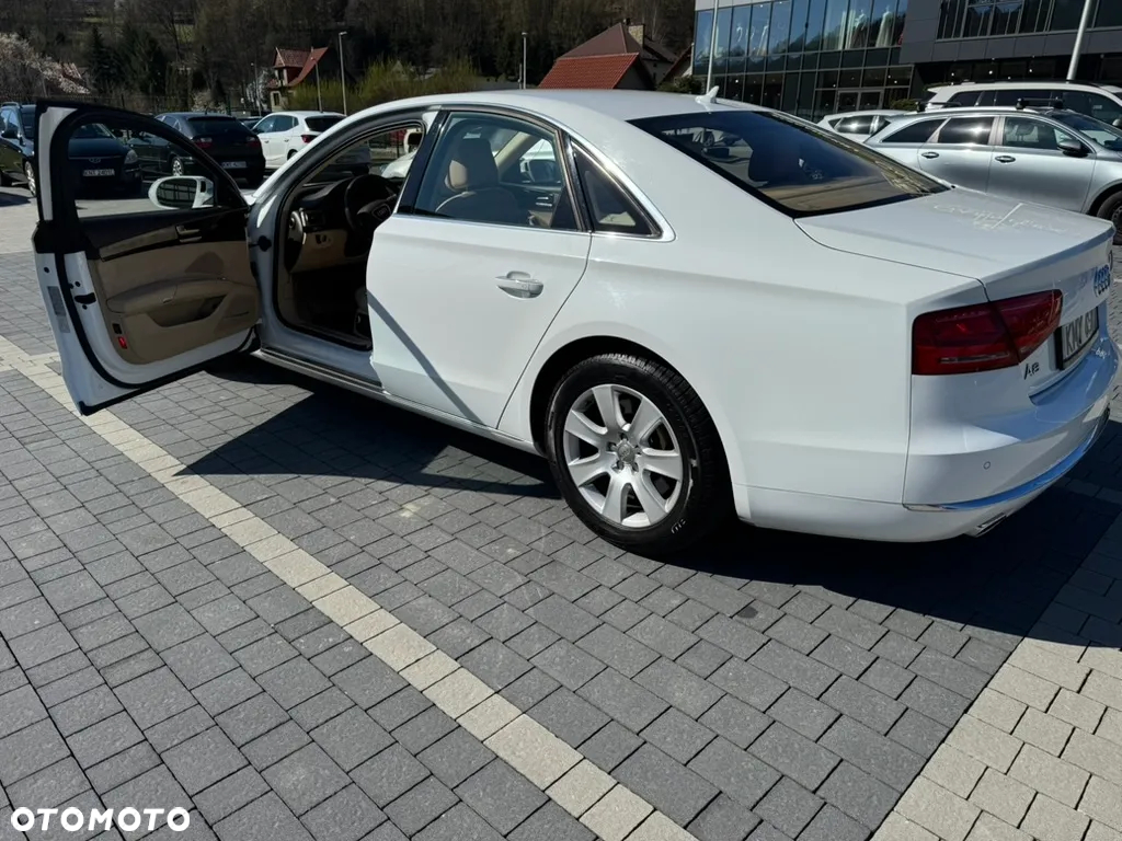 Audi A8 4.2 TDI Quattro - 13