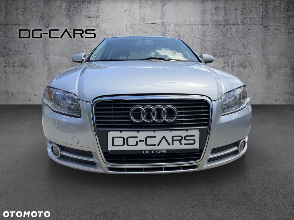 Audi A4 Limousine - 5