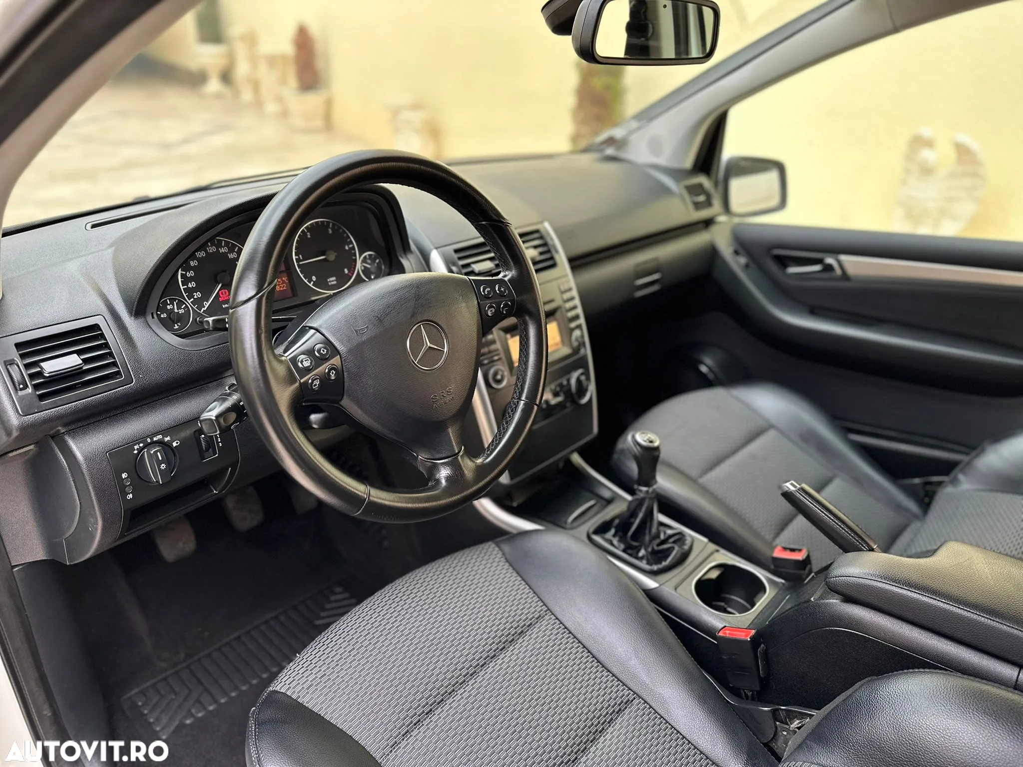 Mercedes-Benz A - 10
