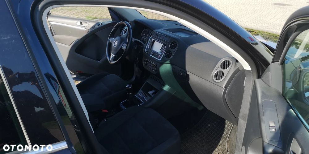 Volkswagen Tiguan - 11
