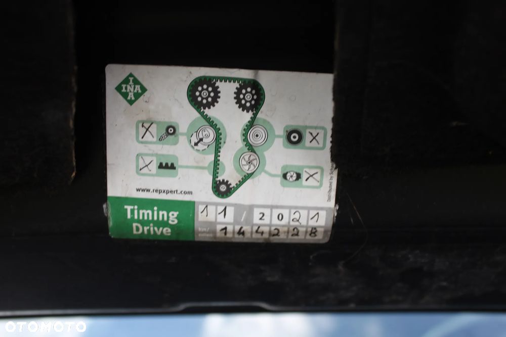 Nissan Qashqai 1.5 dCi DPF visia - 24