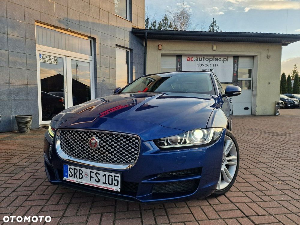 Jaguar XE 20d Prestige - 2