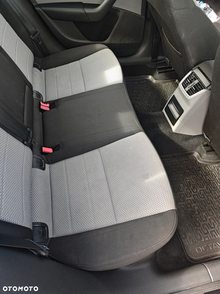 Skoda Octavia 2.0 TDI Ambition - 6