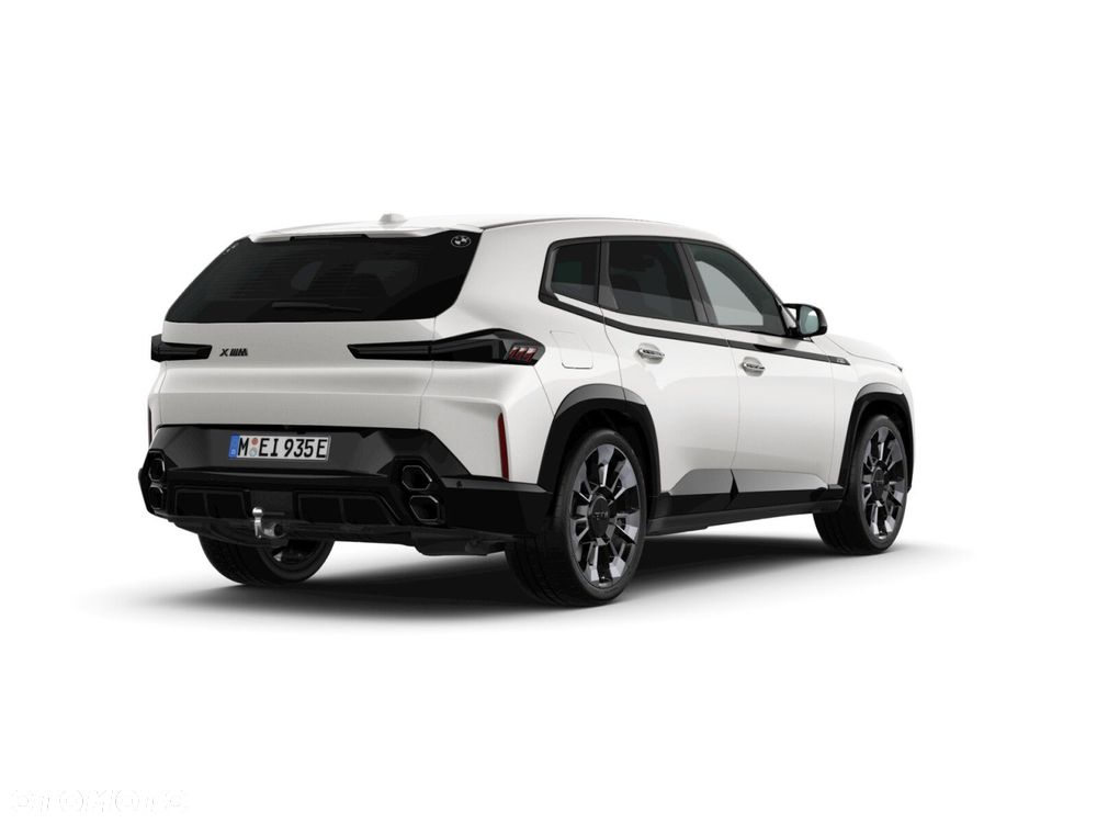 BMW XM - 3
