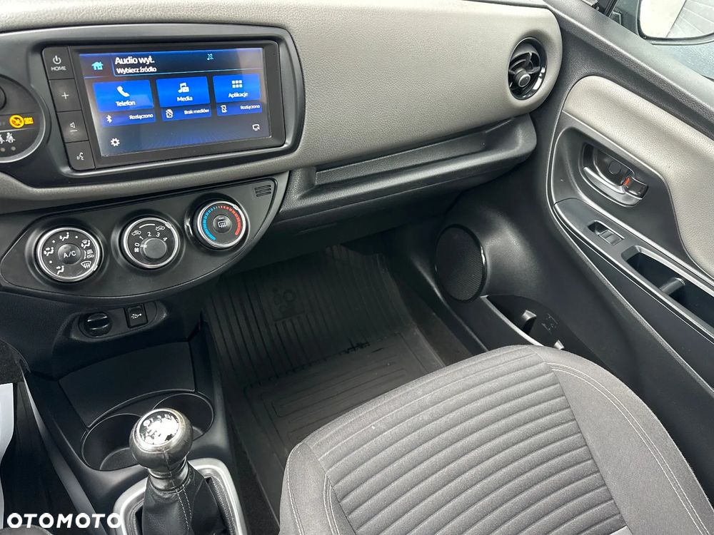 Toyota Yaris 1.5 Active - 18