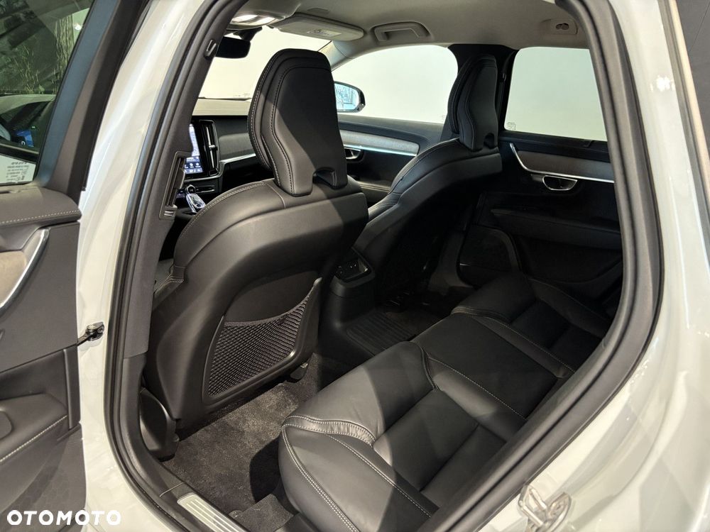 Volvo V90 - 19
