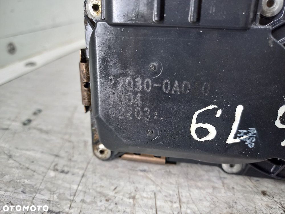 PRZEPUSTNICA TOYOTA SIENNA II 22030-0A0 3.3 V6 - 3