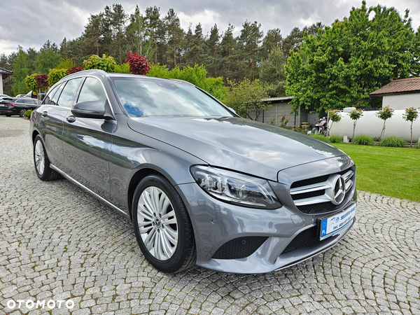 Mercedes-Benz Klasa C 220 d T 9G-TRONIC Exclusive