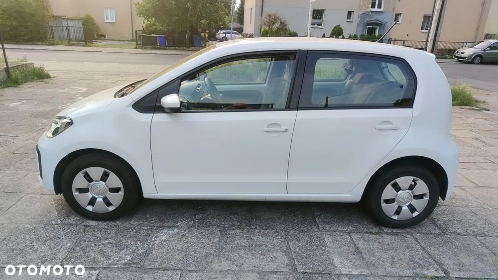 Volkswagen up! move - 5