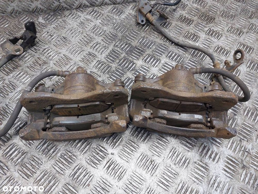 TARCZE HAMULCOWE PRZÓD + KLOCKI + ZACISKI HONDA CITY IV 1.4 16V - 8