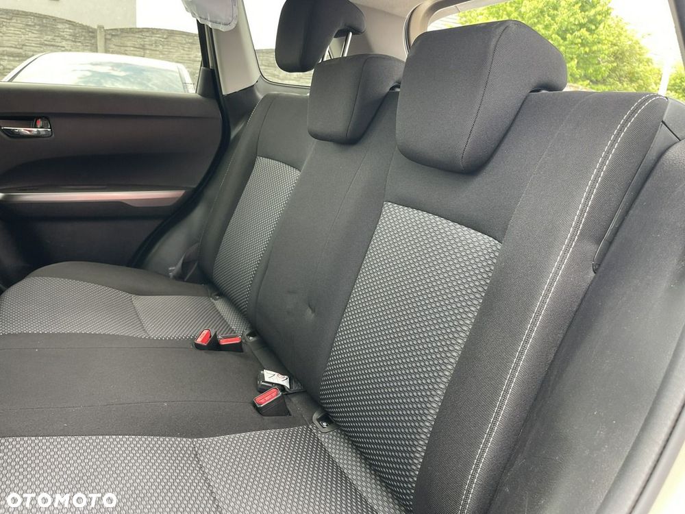 Suzuki Vitara 1.4 Boosterjet Hybrid Comfort - 16
