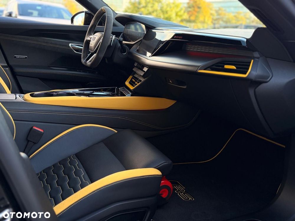 Audi RS e-tron GT 2024