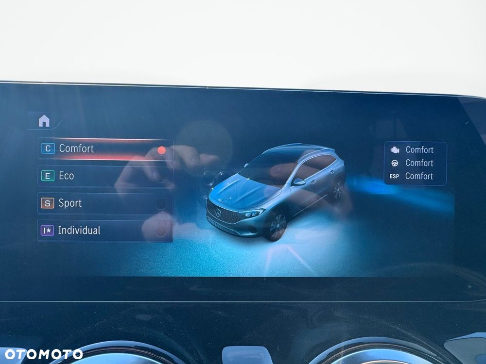 Mercedes-Benz EQA - 24