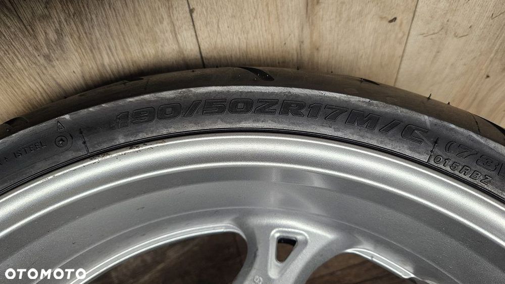 Felga koło tył Suzuki GSX 1300 R Hayabusa 2008 + opona Bridgestone 190/50ZR17 - 3