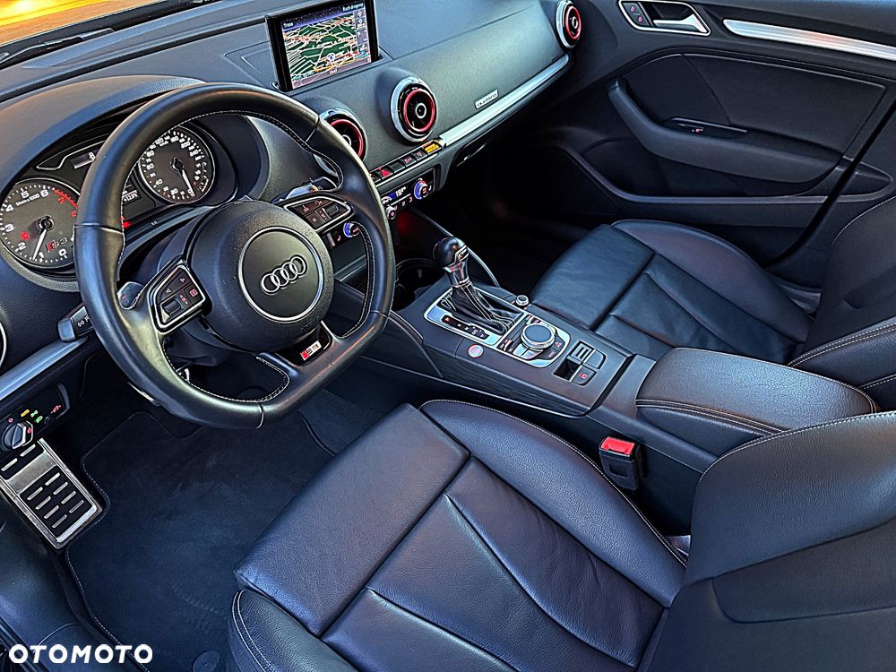 Audi S3 S tronic - 11