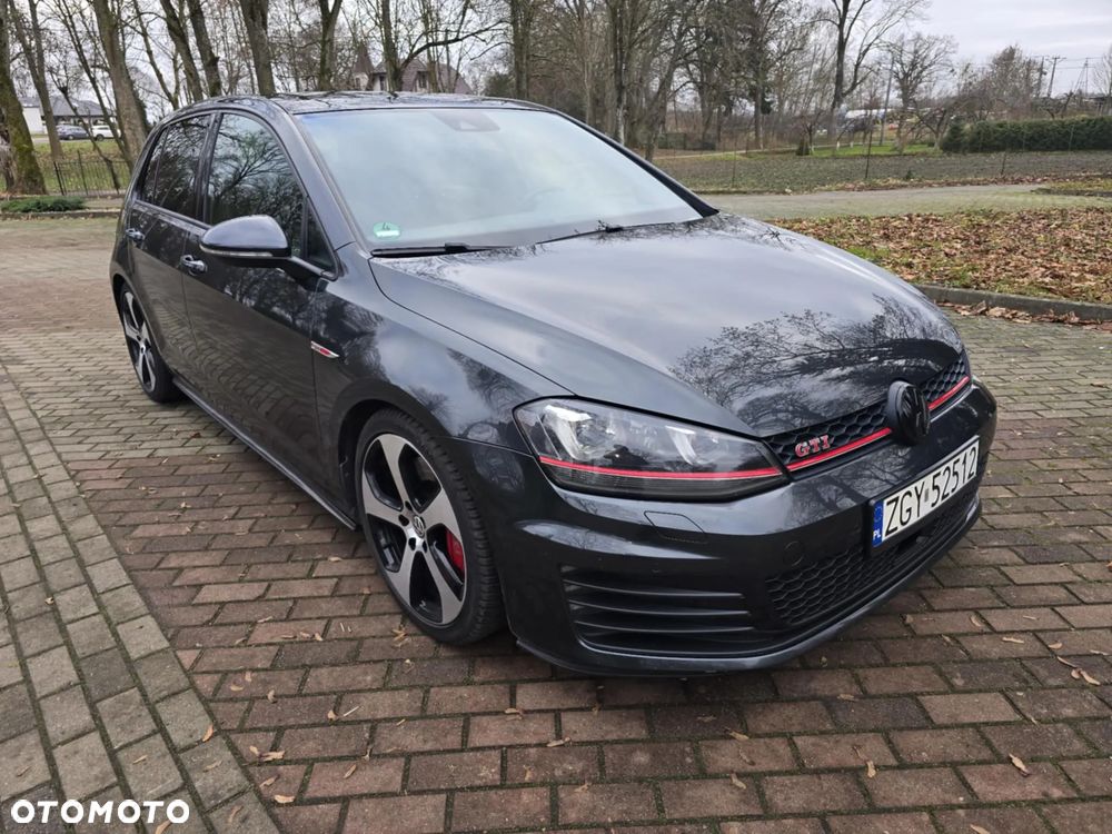 Volkswagen Golf GTI Performance BlueMotion Technology - 4