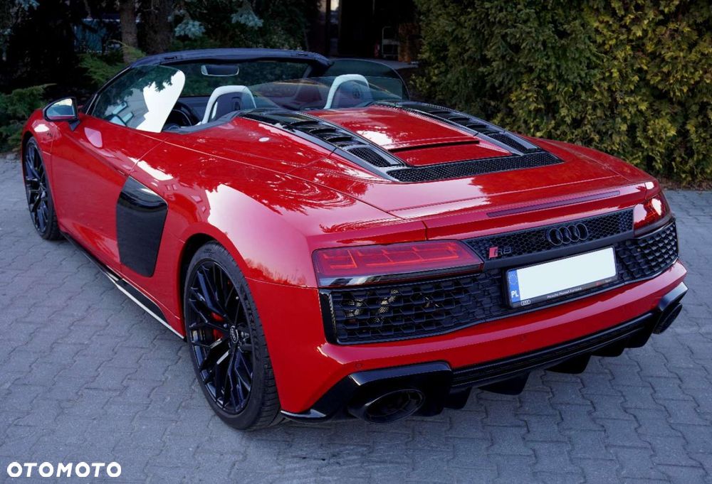 Audi R8 Spyder V10 RWD Performance - 12