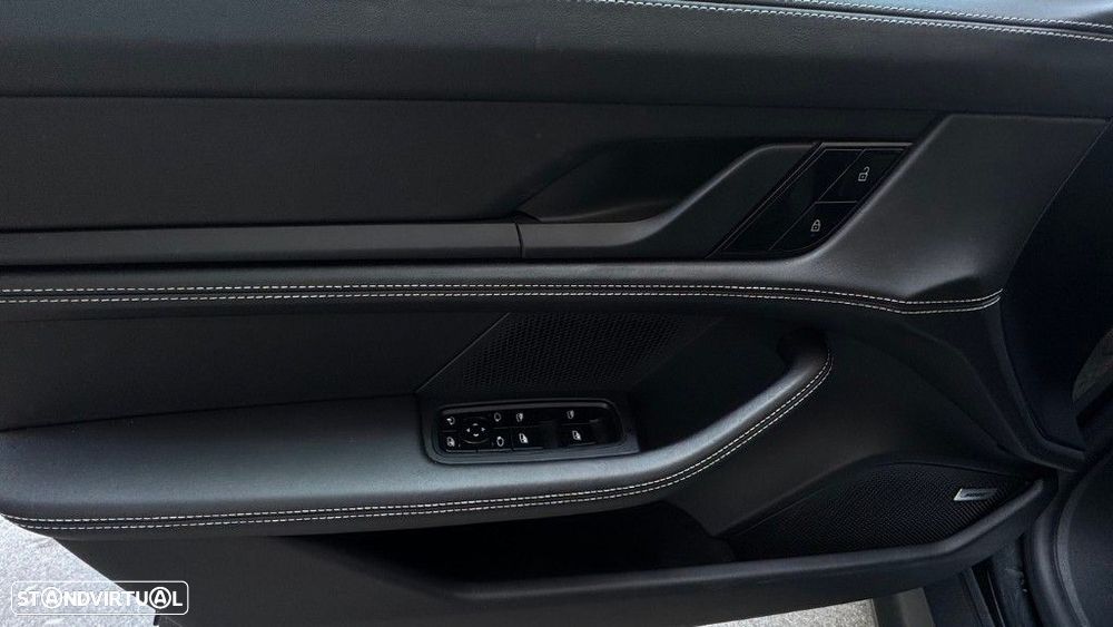 Porsche Taycan Bateria Performance Plus - 10
