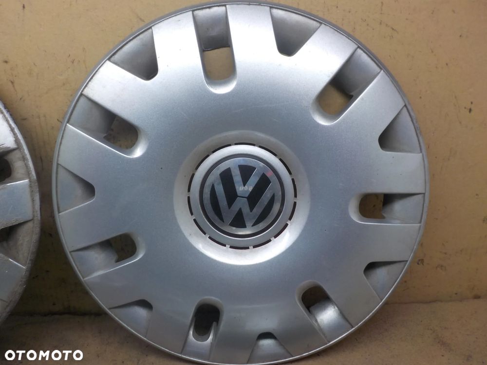 VOLKSWAGEN  KOŁPAK R15 KPL 6Q0601147L - 2