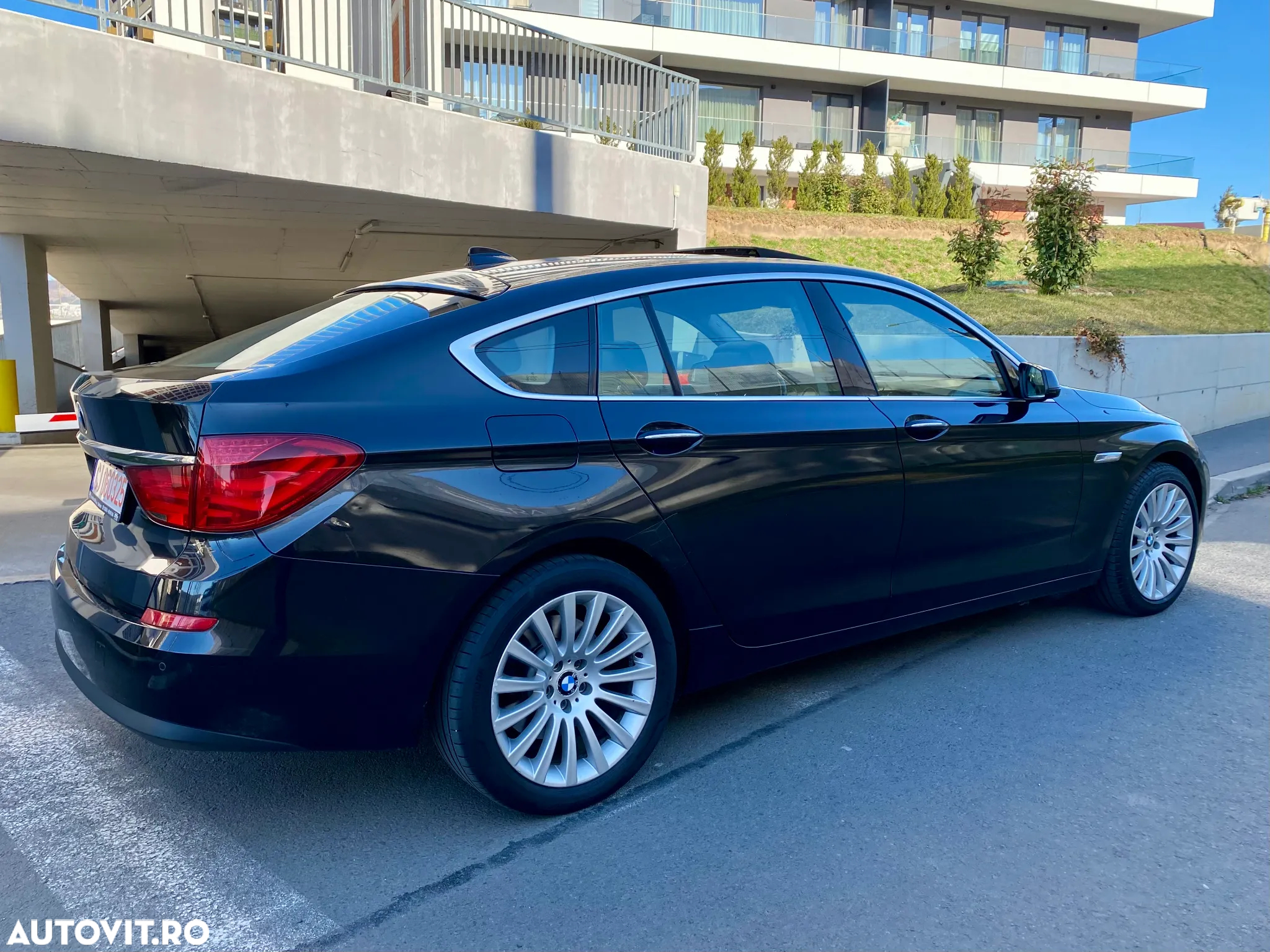 BMW Seria 5 520d Gran Turismo Aut. Luxury Line - 3