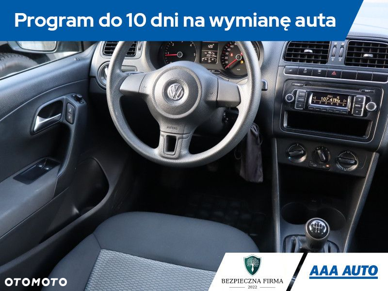 Volkswagen Polo - 8
