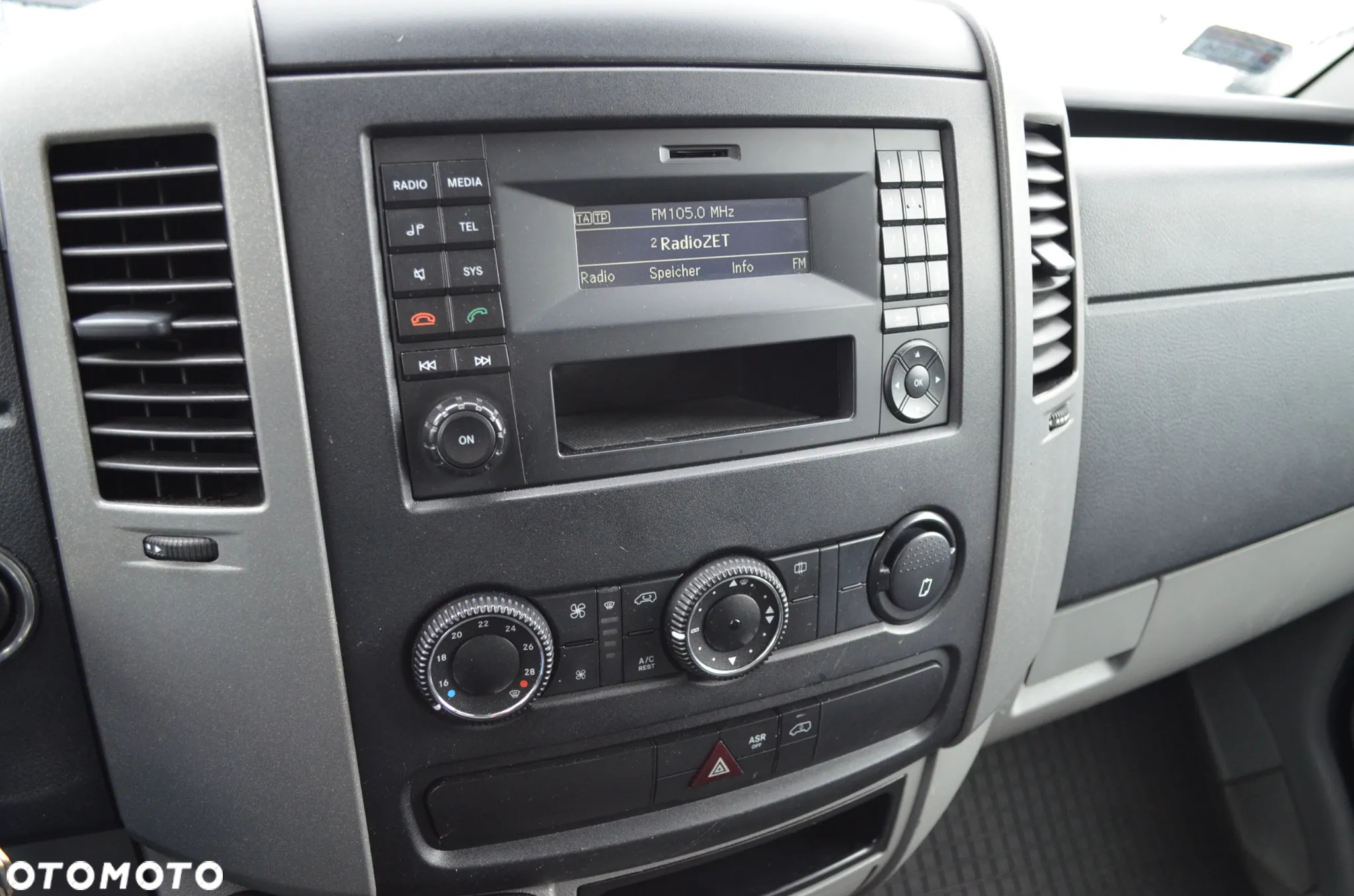 Volkswagen Crafter - 9