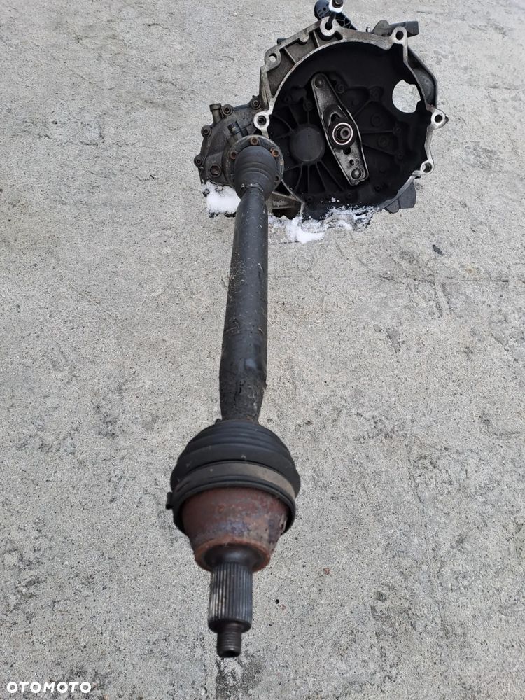 Skoda Fabia II 1.4 16V 2014r. skrzynia biegów kod LVG - 6