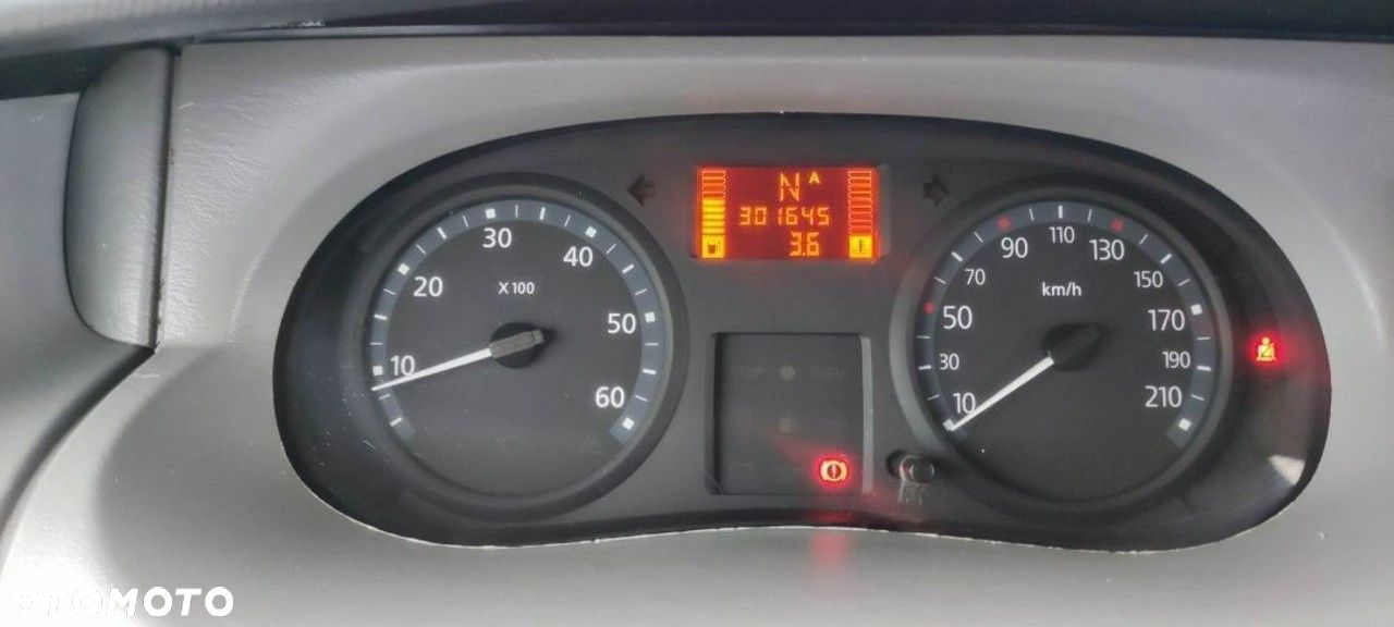 Renault Trafic - 22