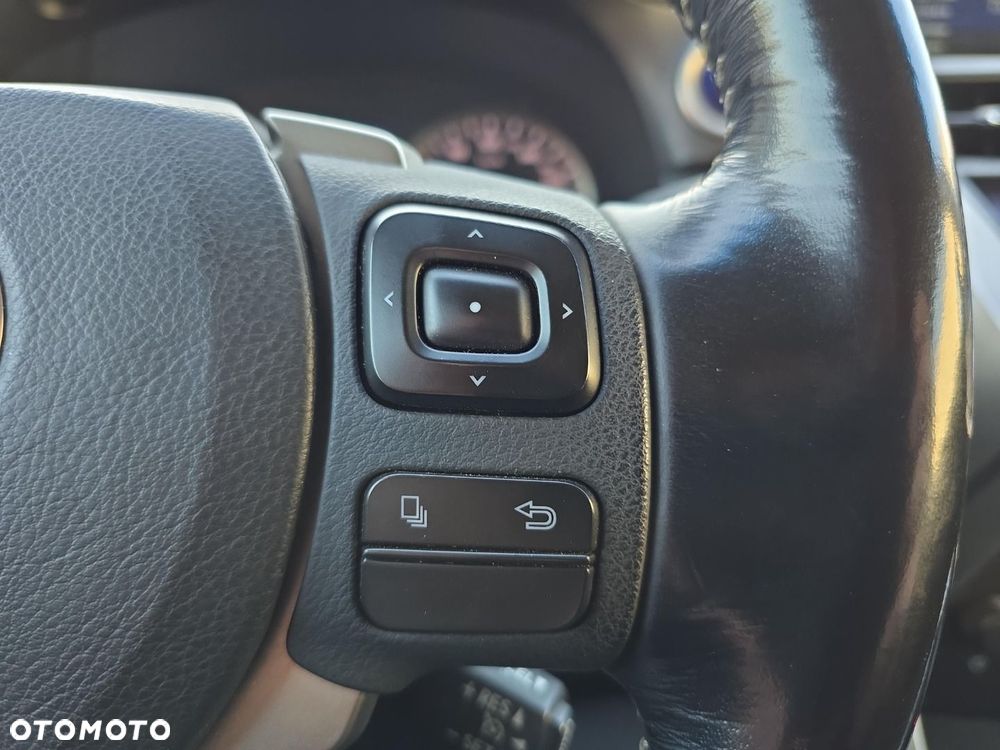 Lexus NX 300h Elite AWD - 25