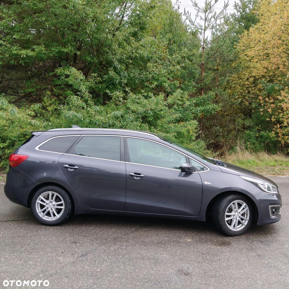 Kia Ceed 1.6 GDI Dream Team Edition - 5