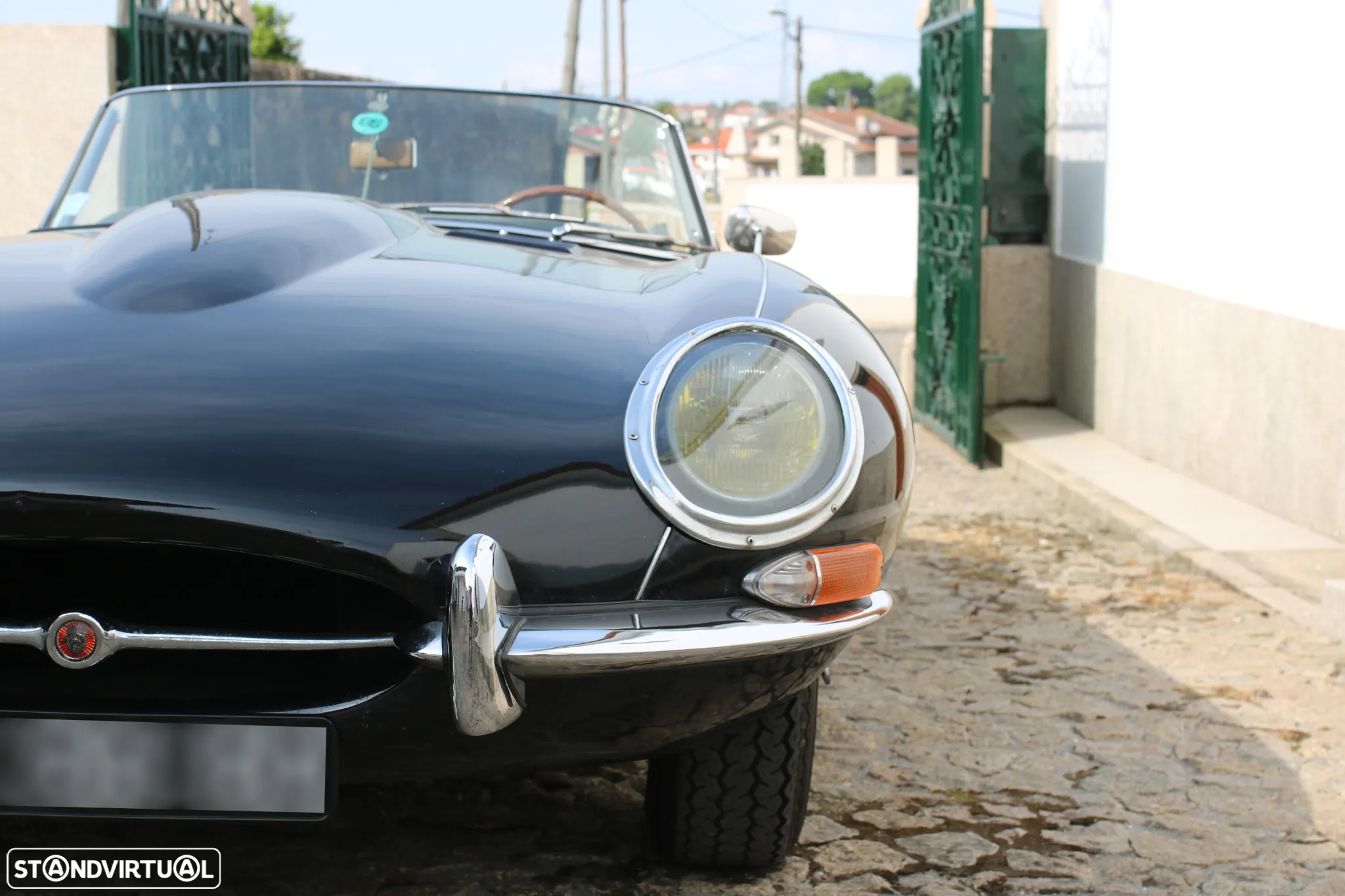 Jaguar E-Type - 4