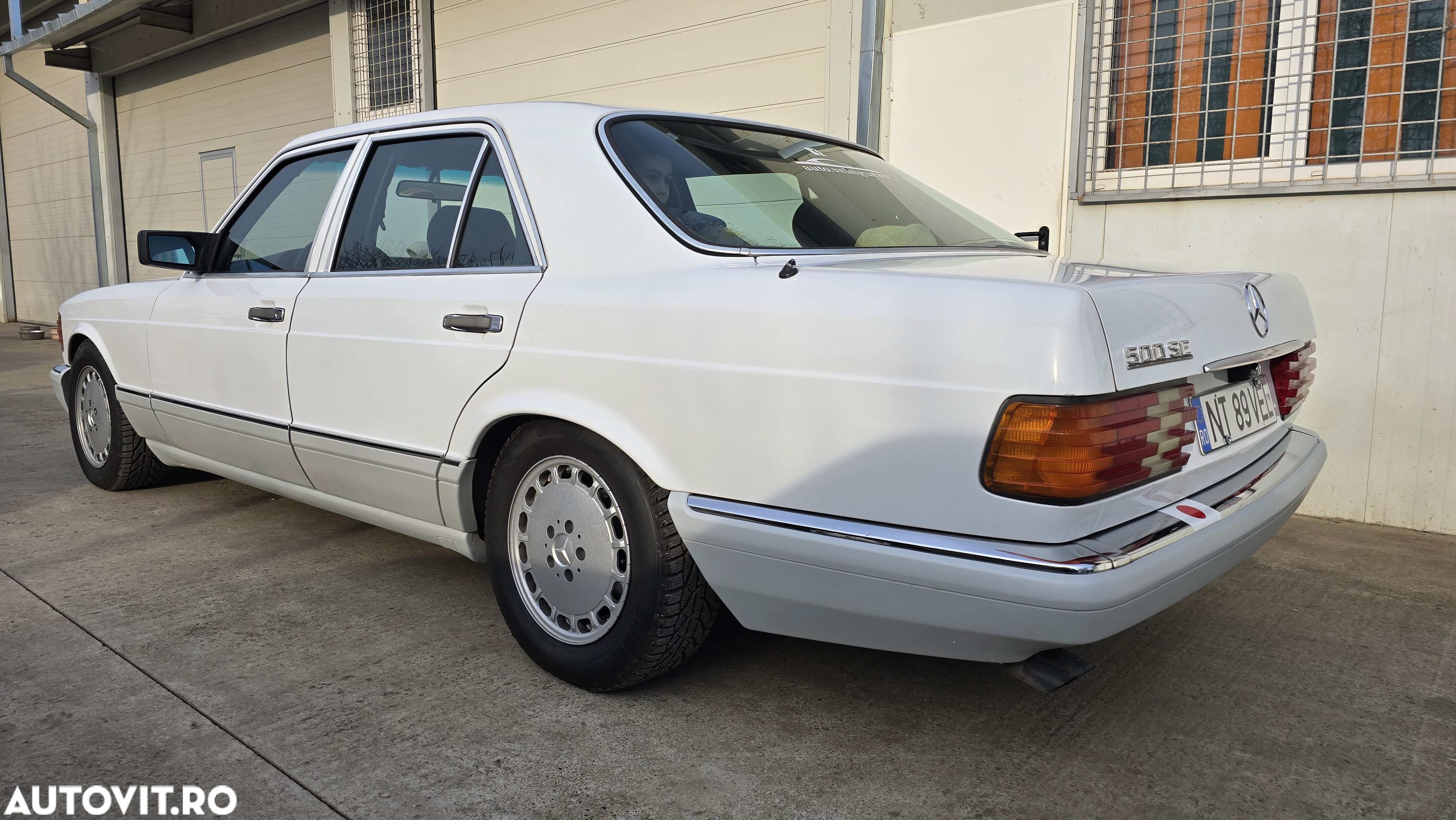 Mercedes-Benz W126 - 27