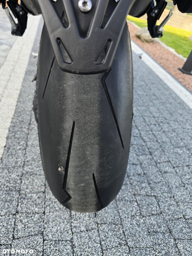 Triumph Speed Triple - 30