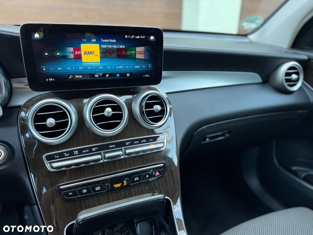 Mercedes-Benz GLC 220 d 4Matic 9G-TRONIC - 27