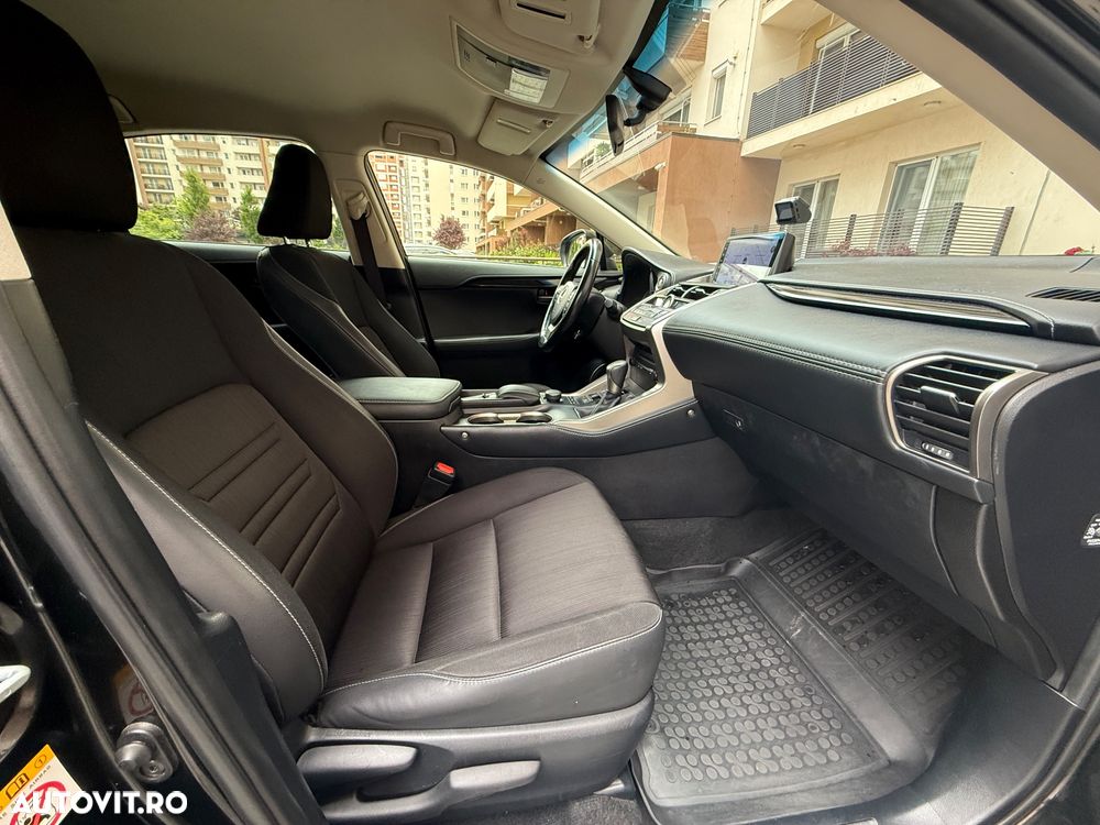 Lexus Seria NX - 14