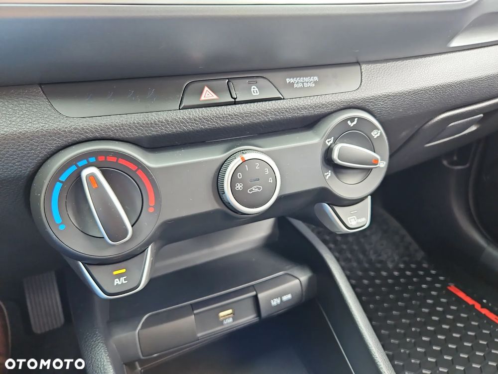 Kia Stonic 1.0 T-GDI M - 24
