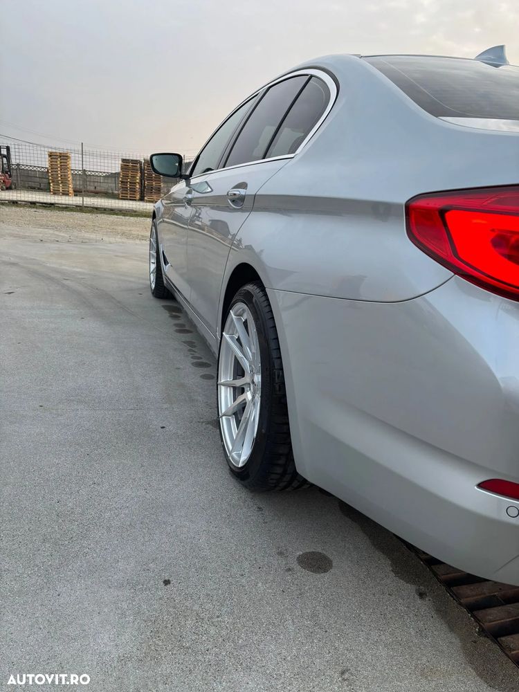 BMW Seria 5 520d xDrive AT - 4