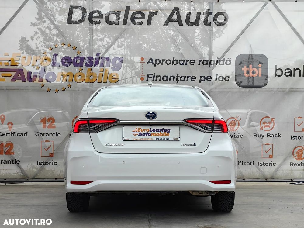 Toyota Corolla 1.8 HSD Business - 12
