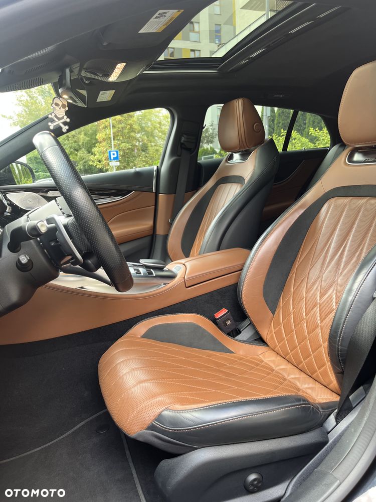 Mercedes-Benz AMG GT 53 4Matic+ 4D Speedshift TCT 9G - 18