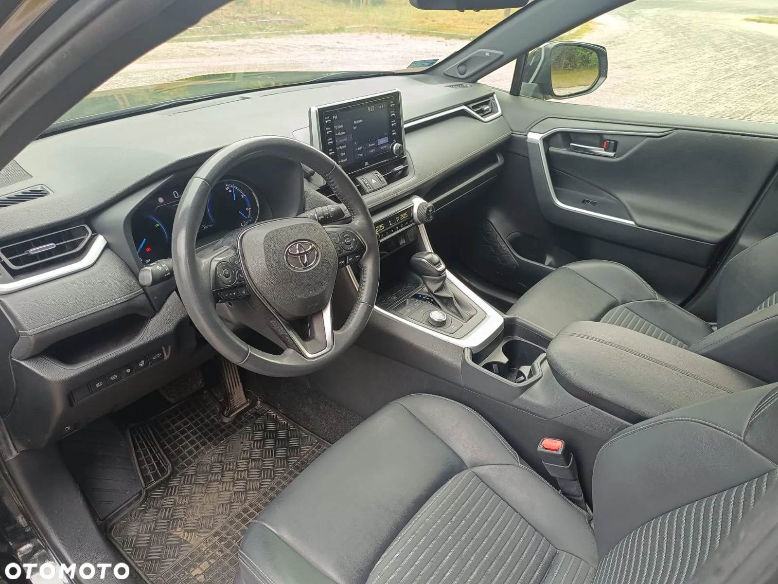 Toyota RAV4 2.5 Hybrid Black Edition by JBL 4x4 - 14