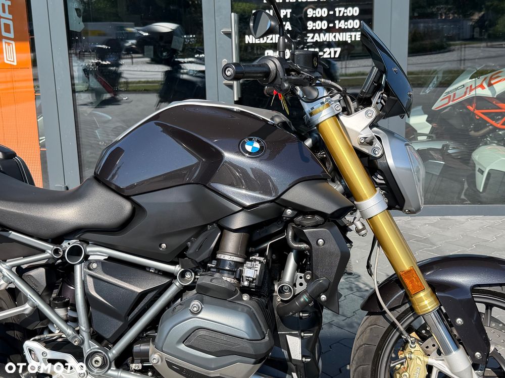 BMW R - 9