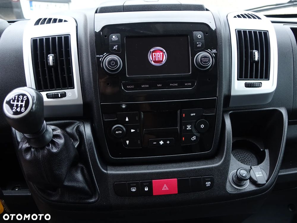 Fiat Ducato 7-osobowy 2.3 160KM DOKA brygadówka MAŁY PRZEBIEG - 16