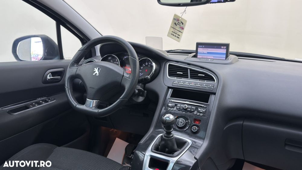 Peugeot 5008 HDI FAP 110 Family Plus - 14
