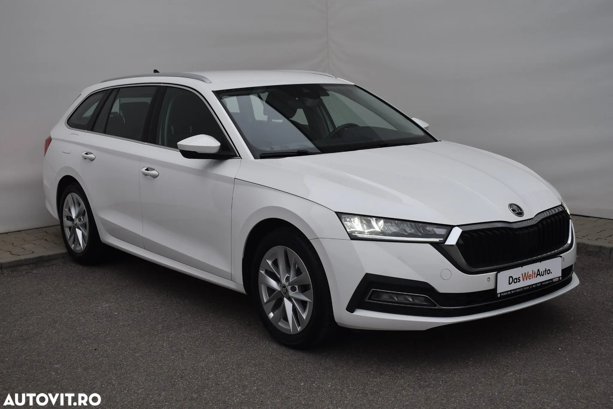 Skoda Octavia 2.0 TDI DSG Clever - 3