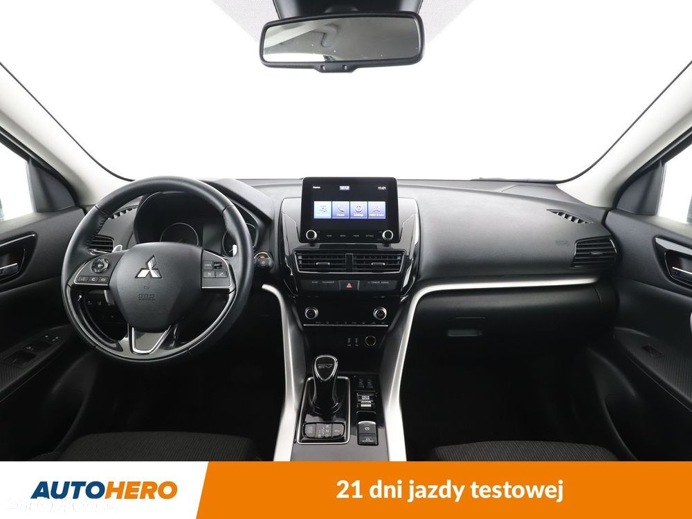 Mitsubishi Eclipse Cross - 12