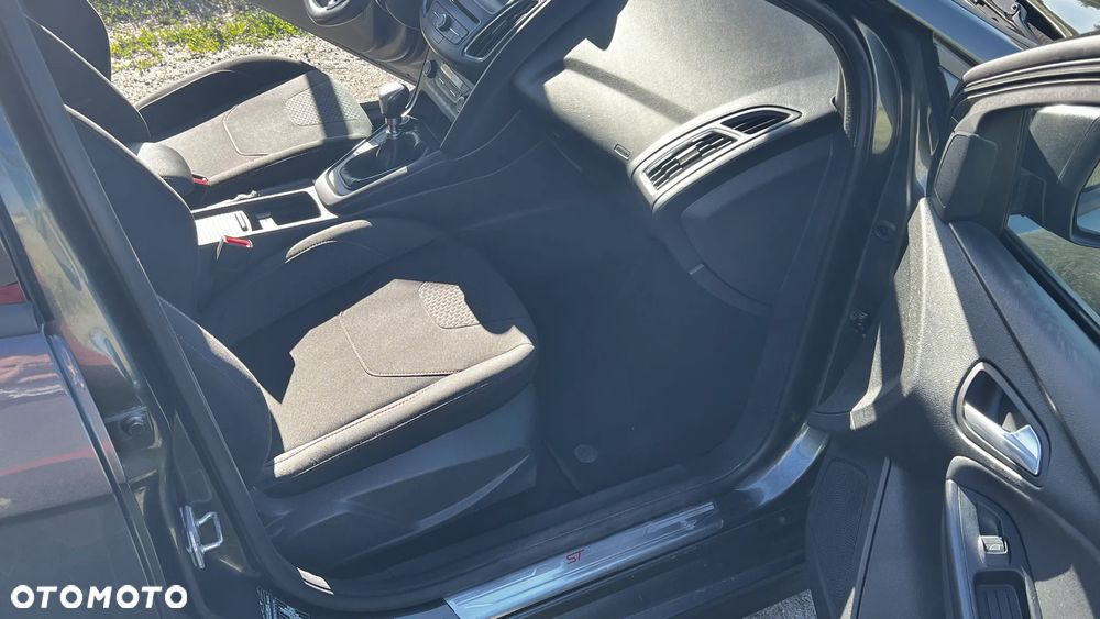 Ford Focus 1.5 EcoBoost STart-Stopp-System ST-LINE - 13