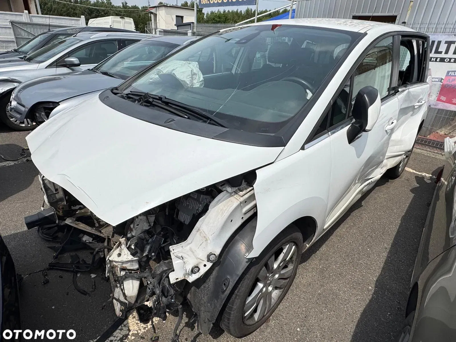 Peugeot 5008 I poj. 1.6 Diesel 112 KM - kod lakieru EWPB , kod silnika 9HR -cały na CZĘŚCI - 5