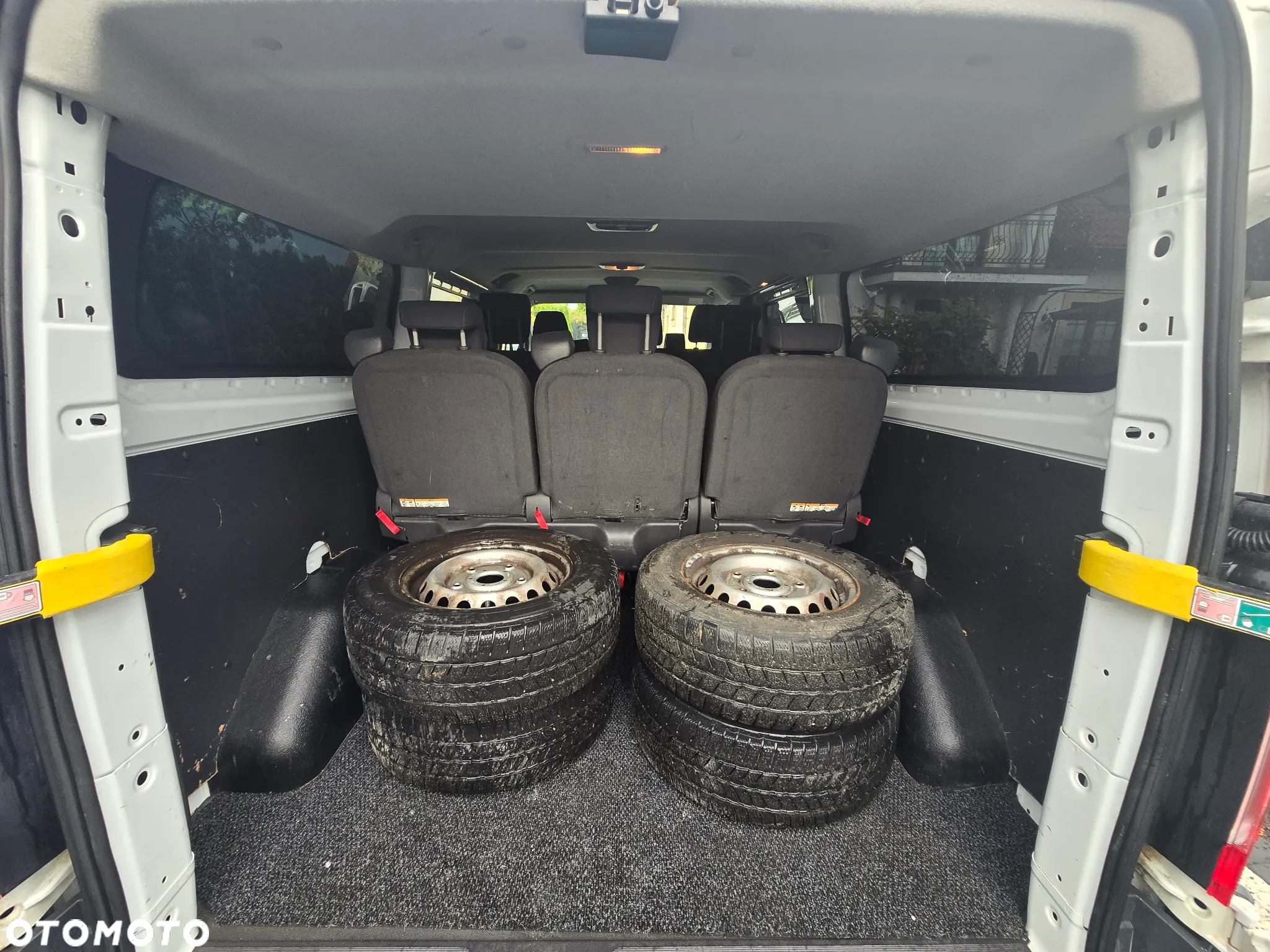 Ford Transit Custom 290 L2H1 Trend - 9