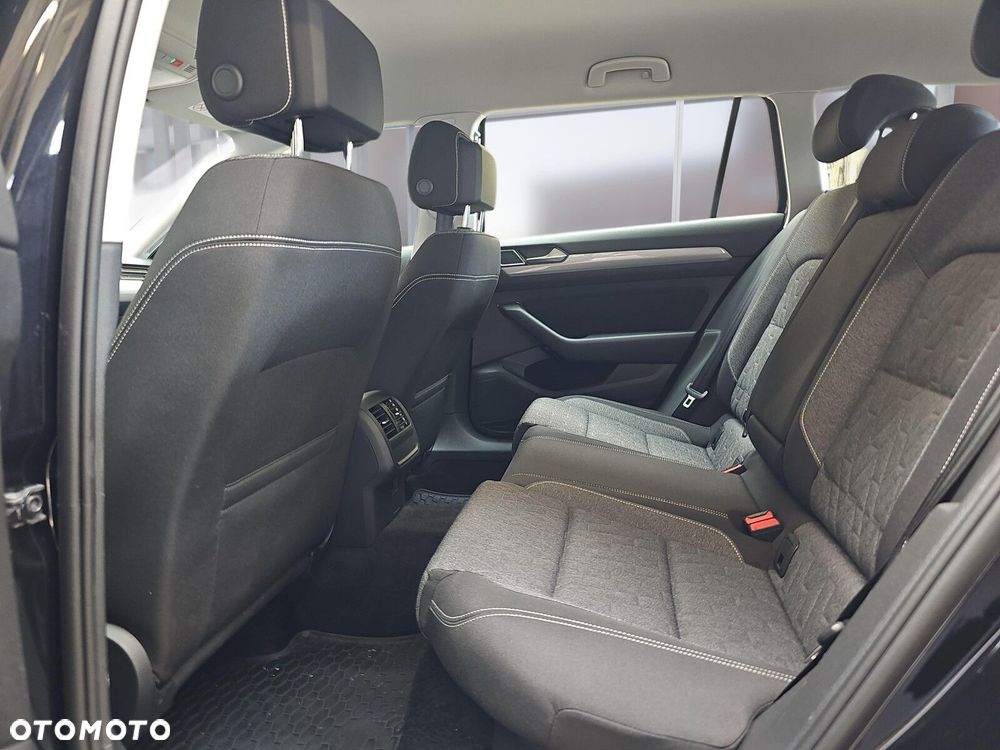 Volkswagen Passat Variant 1.5 TSI EVO Business DSG - 10